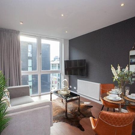 1 Bedroom Apartment In Very Central Location Глазго Екстер'єр фото